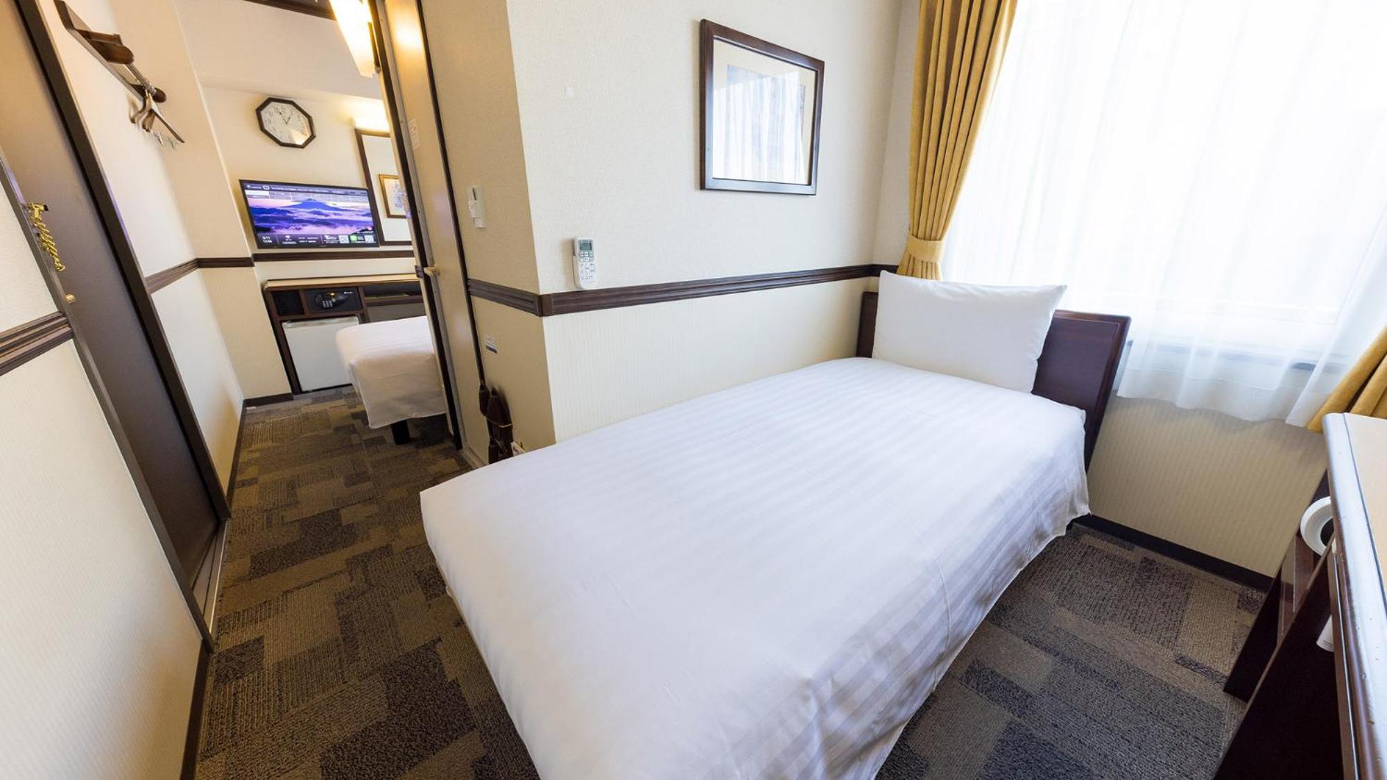 Toyoko Inn Osaka Shinsaibashi Nishi Номер фото